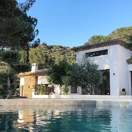 Homestay Bormes * Борм-ле-Мимоза