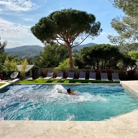 Проживание в семье Homestay Bormes *