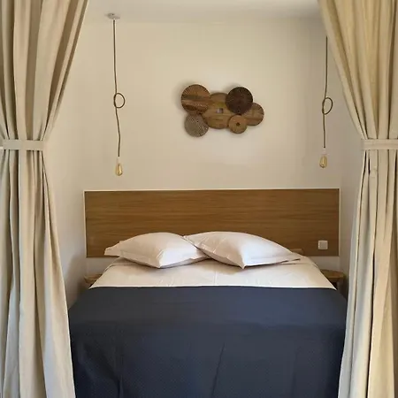Homestay Bormes Борм-ле-Мимоза