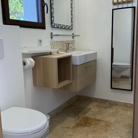 Homestay Bormes * Борм-ле-Мимоза