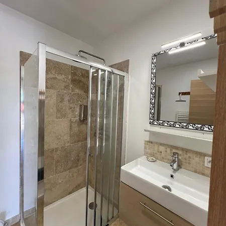 Homestay Bormes Проживание в семье Борм-ле-Мимоза