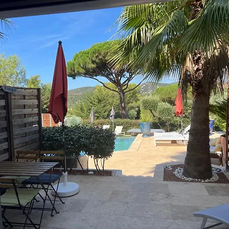 Homestay Bormes * Борм-ле-Мимоза