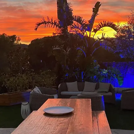 Homestay Bormes Проживание в семье