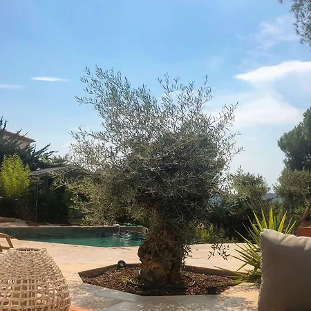Homestay Bormes * Борм-ле-Мимоза